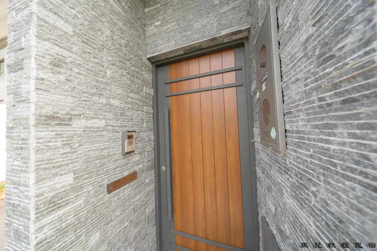 黑琵軼棧湖濱旅宿 K&B Happy Hostel Tainan Exterior foto